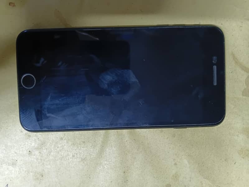 Apple iPhone 7 Plus 1