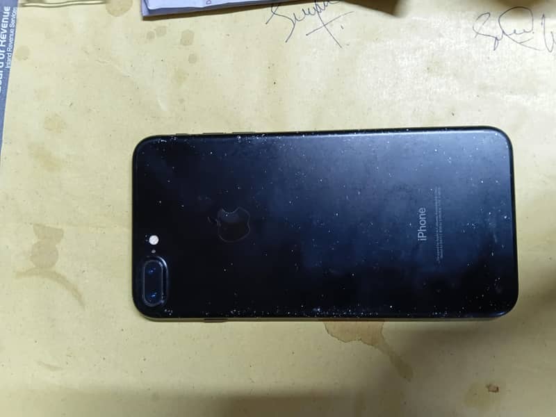 Apple iPhone 7 Plus 2