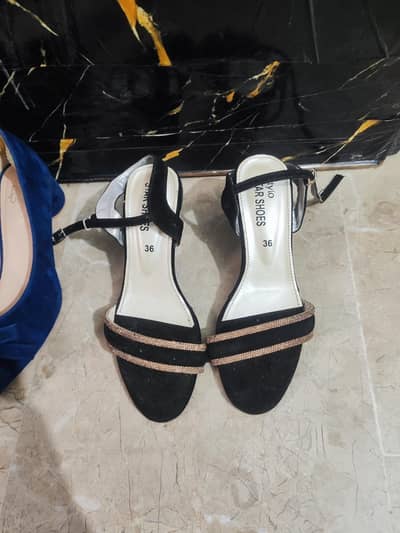 SKYO Star Shoes Black Block Heels – Size 36