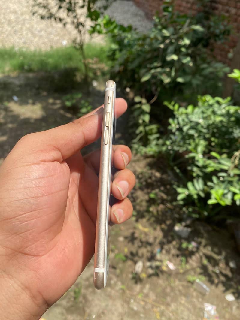 Apple iPhone 6 2