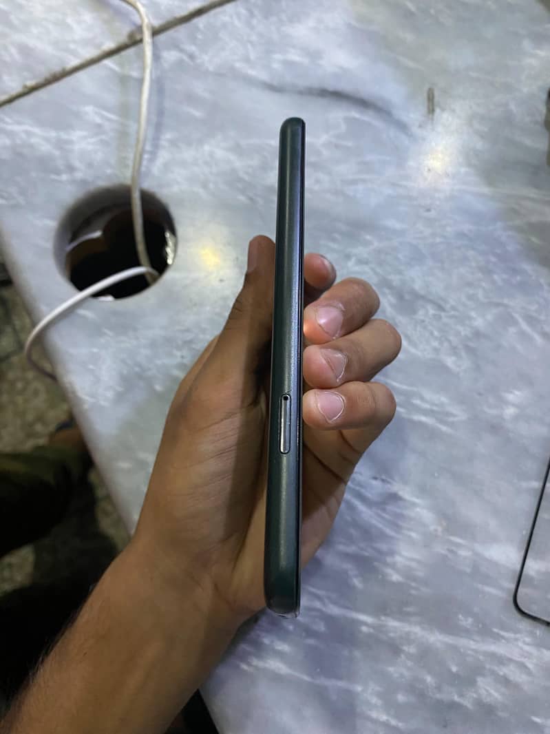 Google Pixel 5a 3