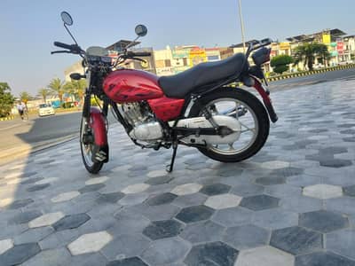 Suzuki GS 150 SE