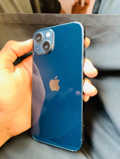 Apple iPhone 13