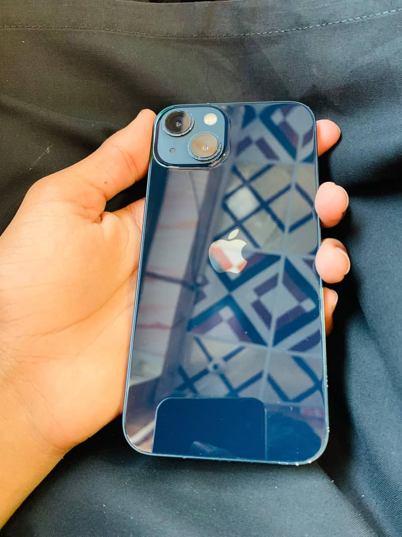 Apple iPhone 13 1