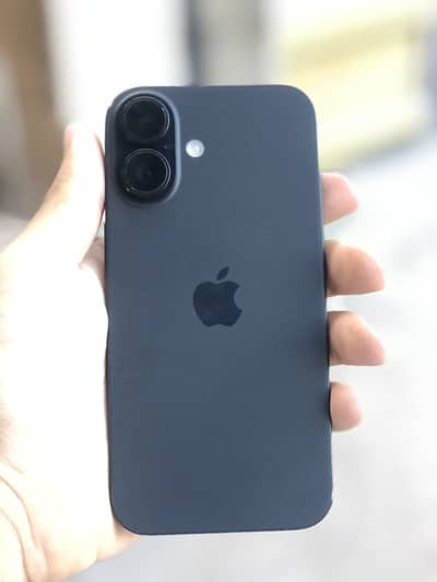 Apple iPhone 16