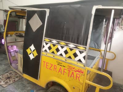 Tezraftar Auto Rakshaw CNG