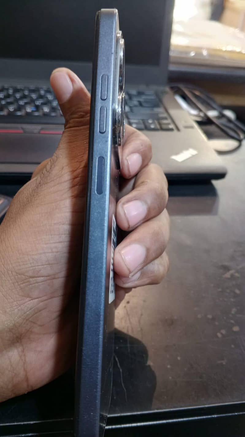 Tecno Spark 20 6