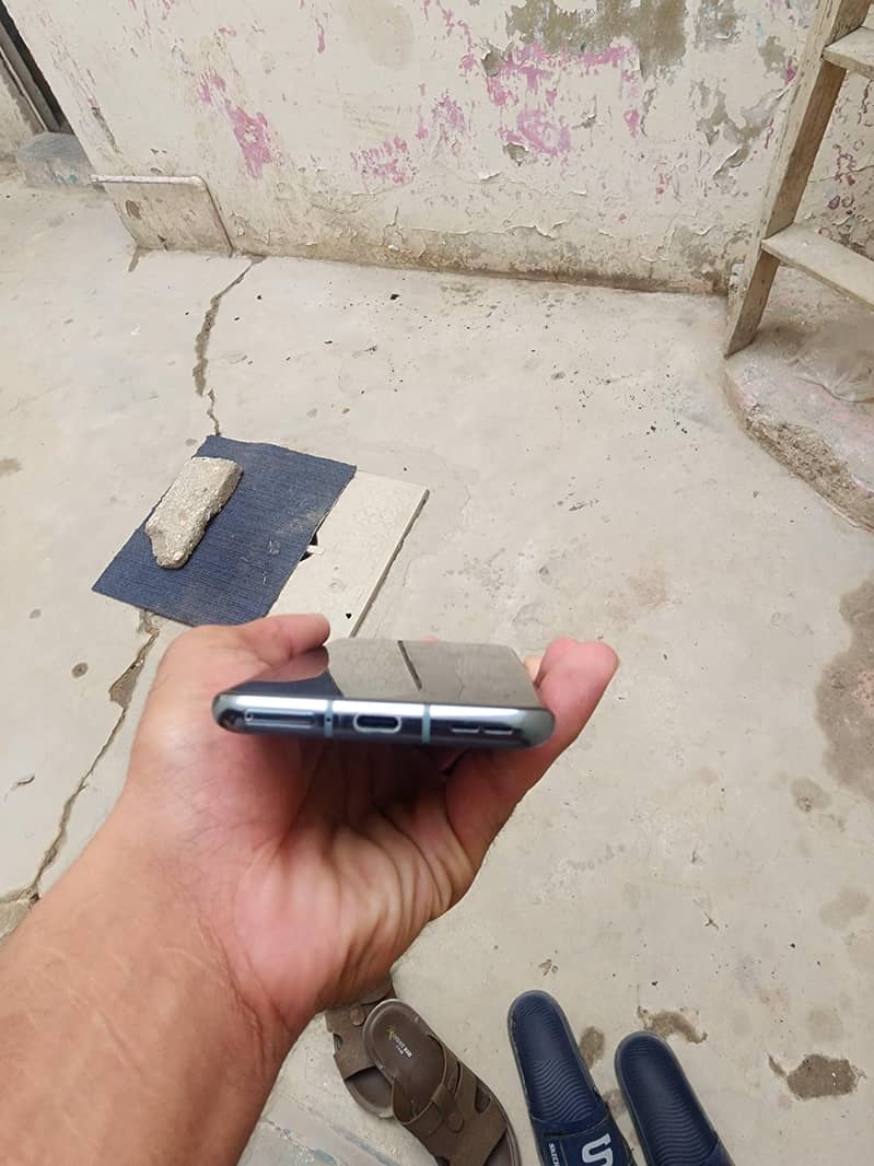 One Plus 9 Pro 1