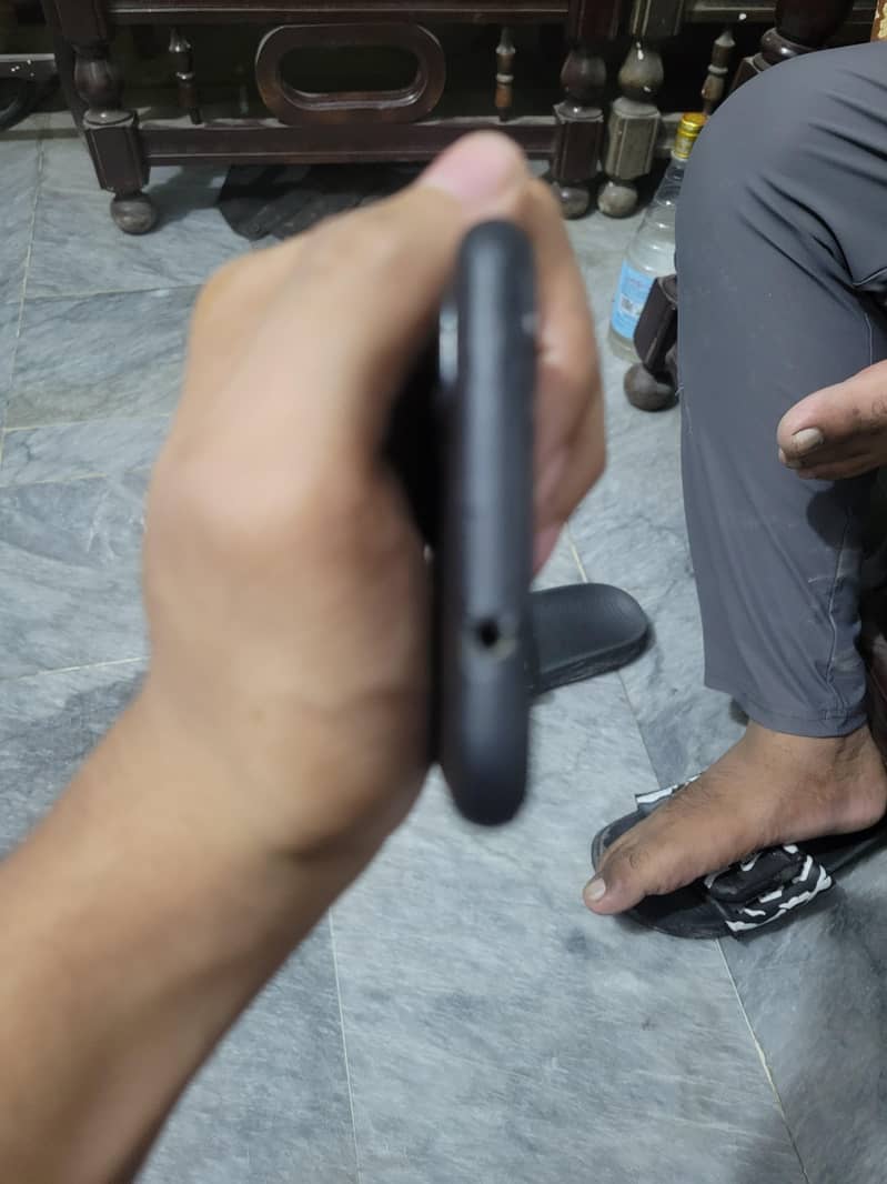 Google Pixel 4 3