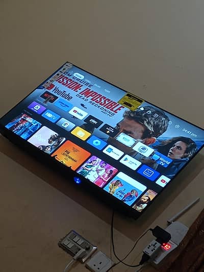 Google 43 Inch smart Led TV in Excellent Condition