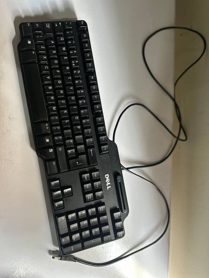 Dell Keyboard ( Model no: RT7D60 ) 1