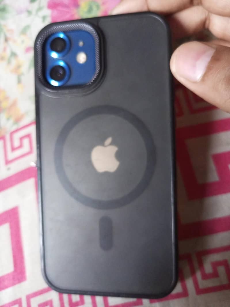 Apple iPhone 12 1