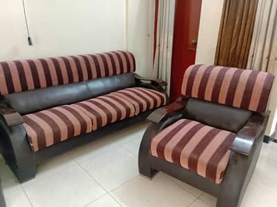 7 seater Sofa set for sell