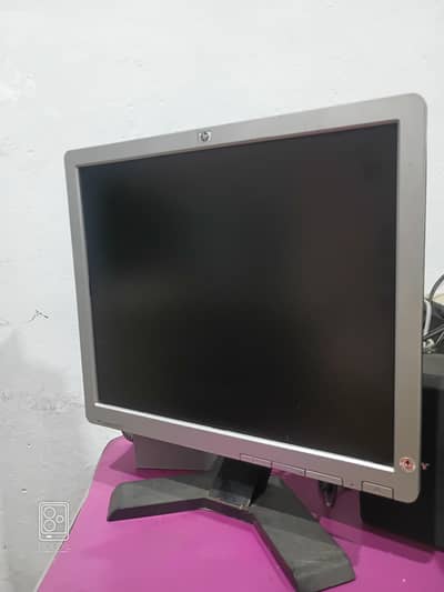 HP 17 inch LCD A+ condition