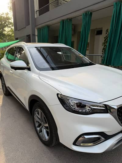 MG HS Trophy 2021 – Premium Crossover in Immaculate Condition
