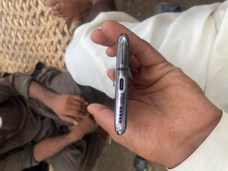 One Plus 7 Pro 3