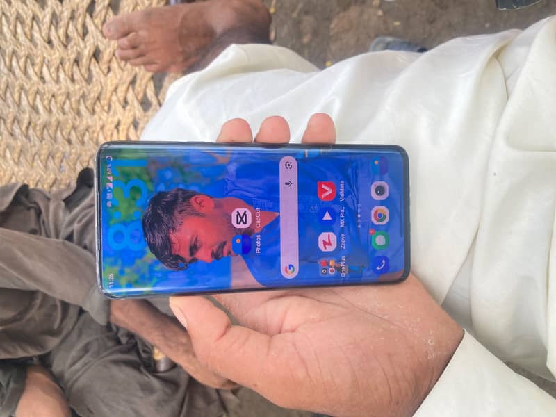 One Plus 7 Pro 4