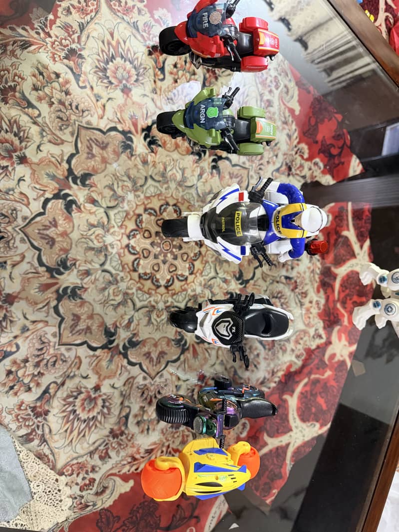 Toyssss 4