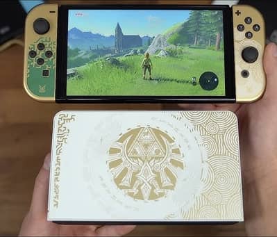 Nintendo Switch OLED Zelda: Tears of the Kingdom Edition