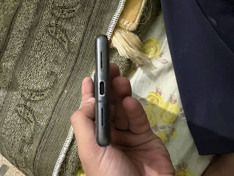 Google Pixel 7 5