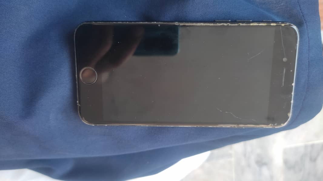 Apple iPhone 7 2