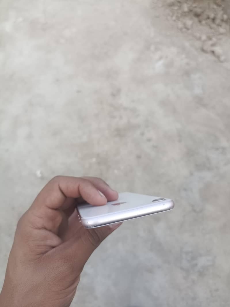iphone 8 3