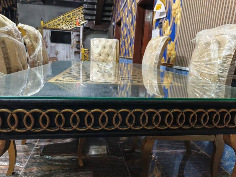 Dining table for sell 2