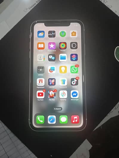 Apple iPhone XR