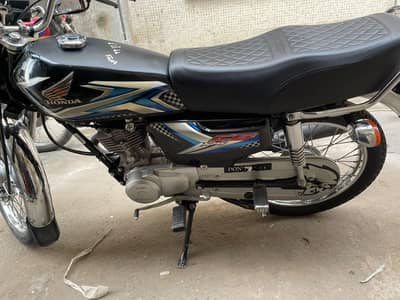 Honda CG125 Black 2025 single hand use