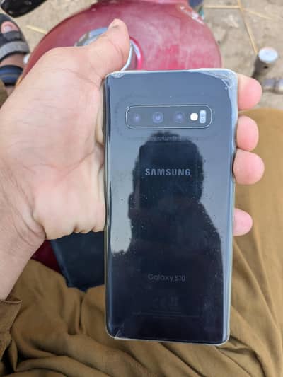 Samsung S10 8/128 for sale and exchange possible