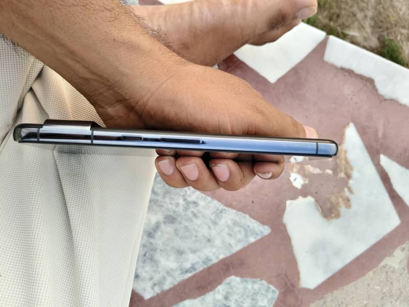 Google Pixel 8 Pro 4
