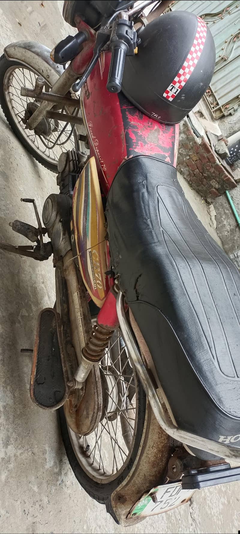 Crown 70 Normal Condition 0