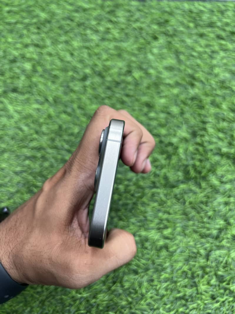 Apple iPhone 15 Pro 5