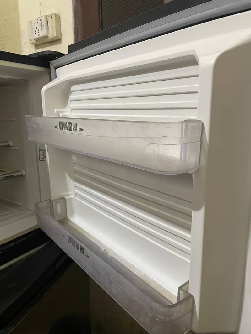 Refrigerator 3