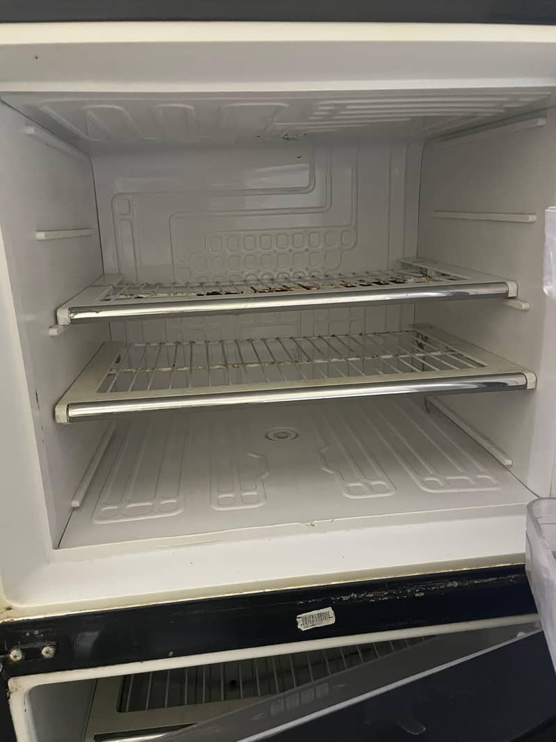 Refrigerator 4