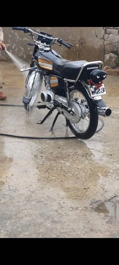fuel tank  set or Selanser sanki 2011