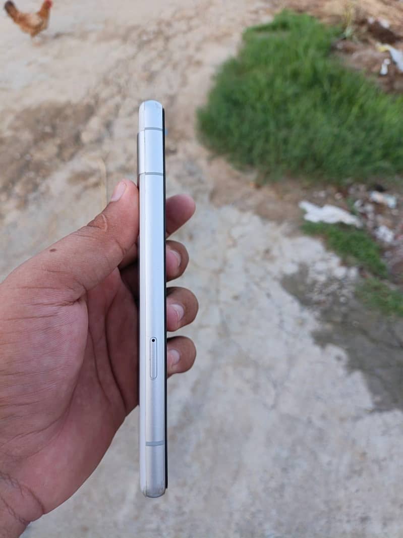 Google Pixel 7a 3