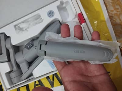 Zhiyun Smooth Q3 Gimbal – Brand New (Unused)
