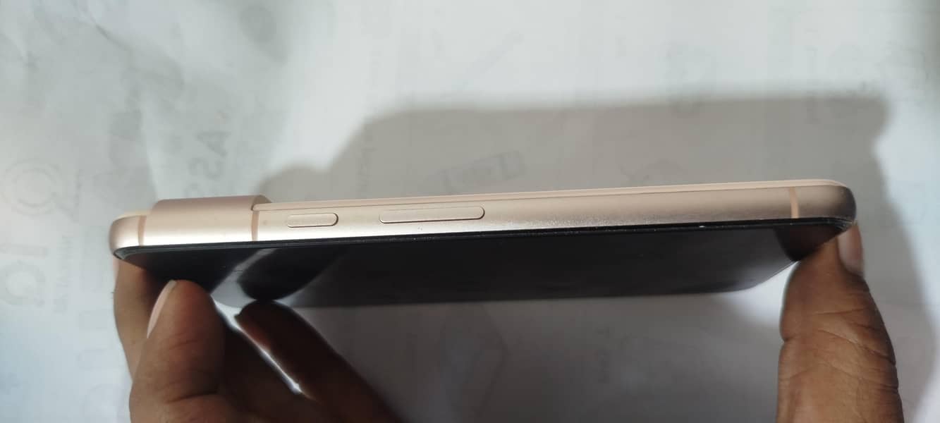 Google Pixel 8 3