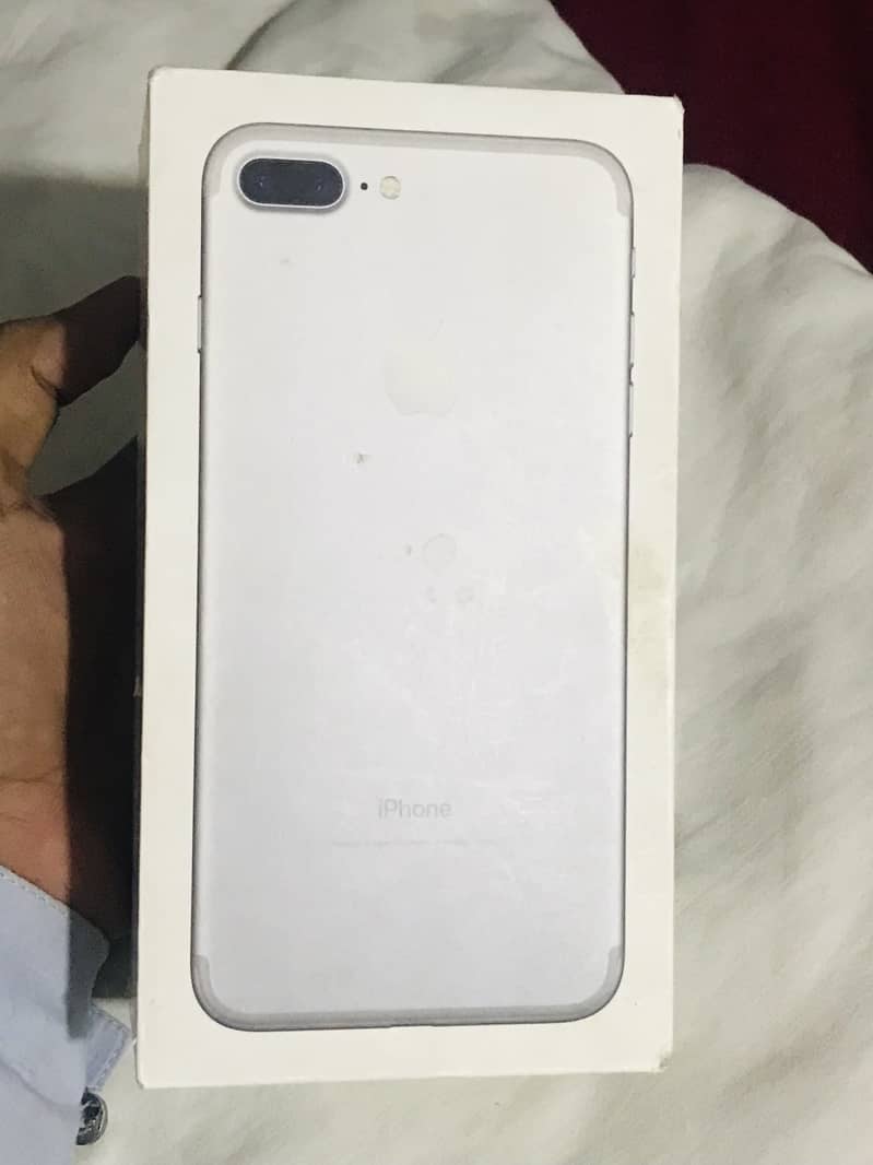 Apple iPhone 7 Plus 6