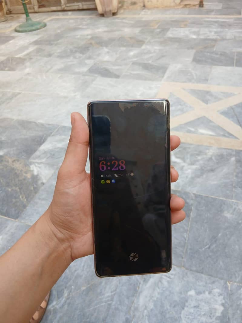Infinix Zero 40 4