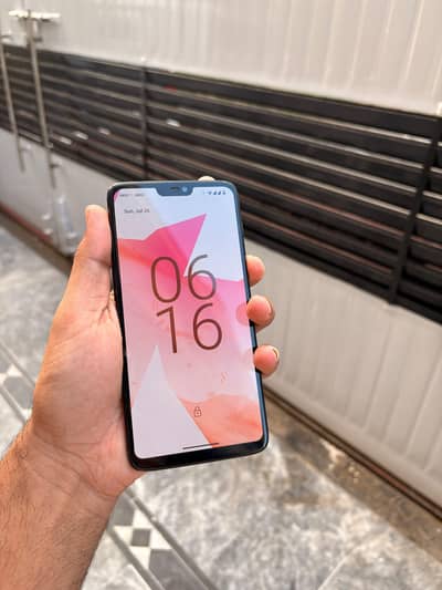 One Plus 6