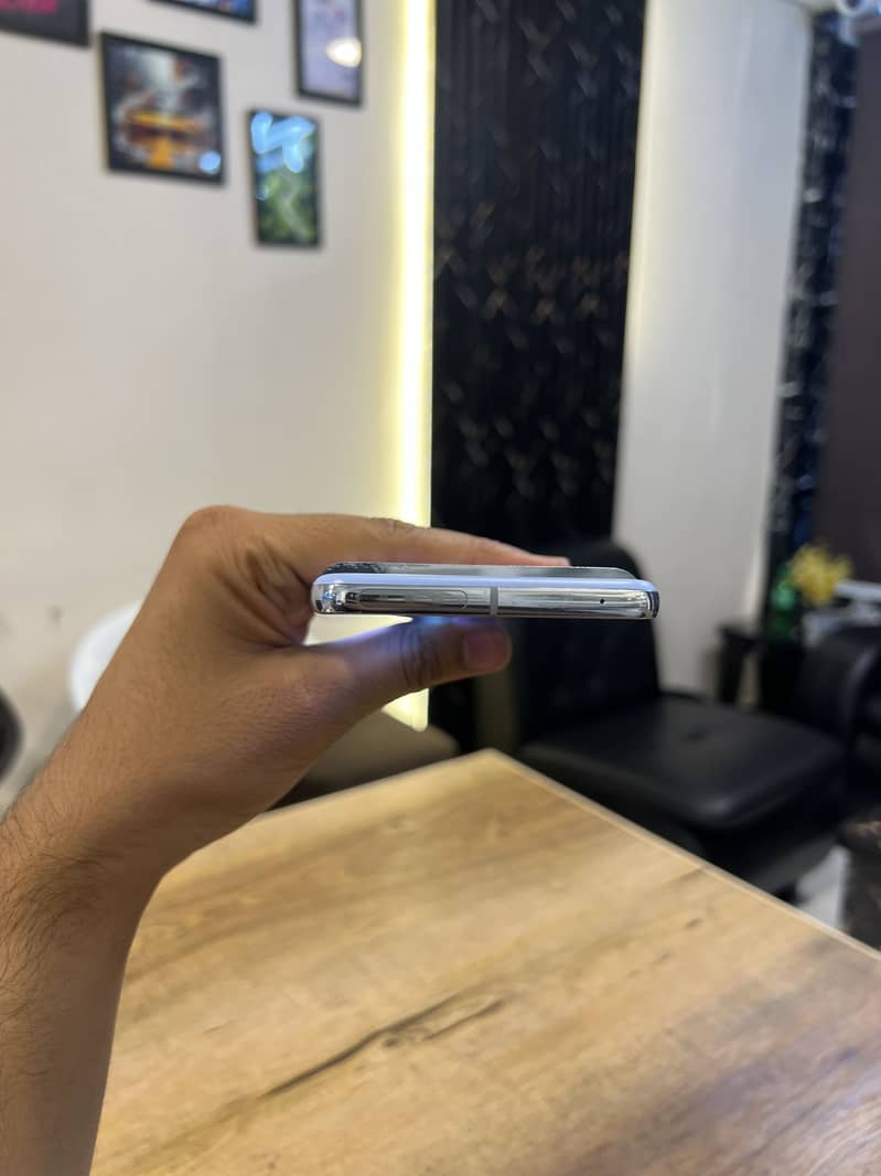 Google pixel 8pro 512gb physical e sim 3