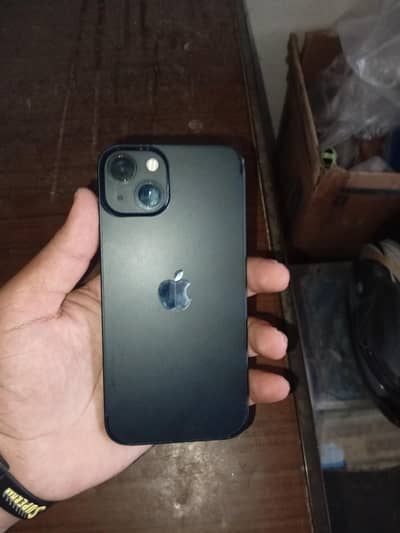 Apple iPhone 13