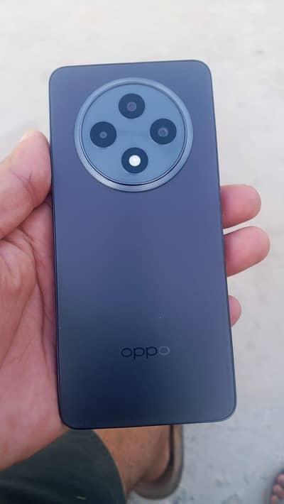 OPPO Reno12 F