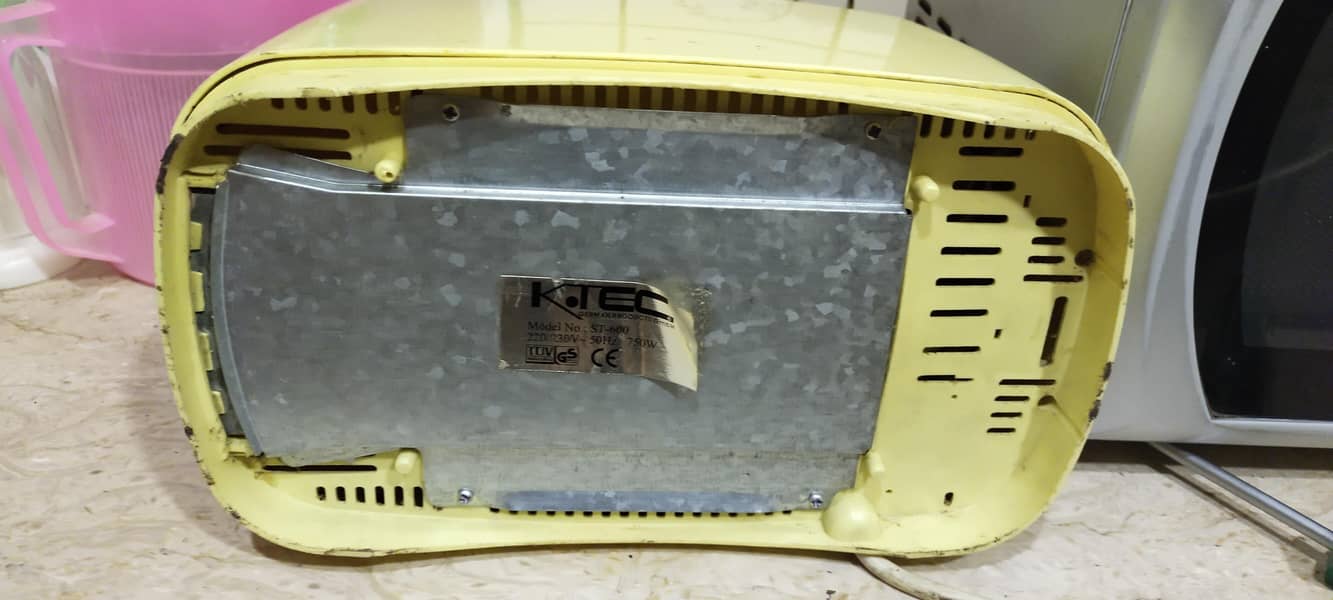 Electric Toaster 4