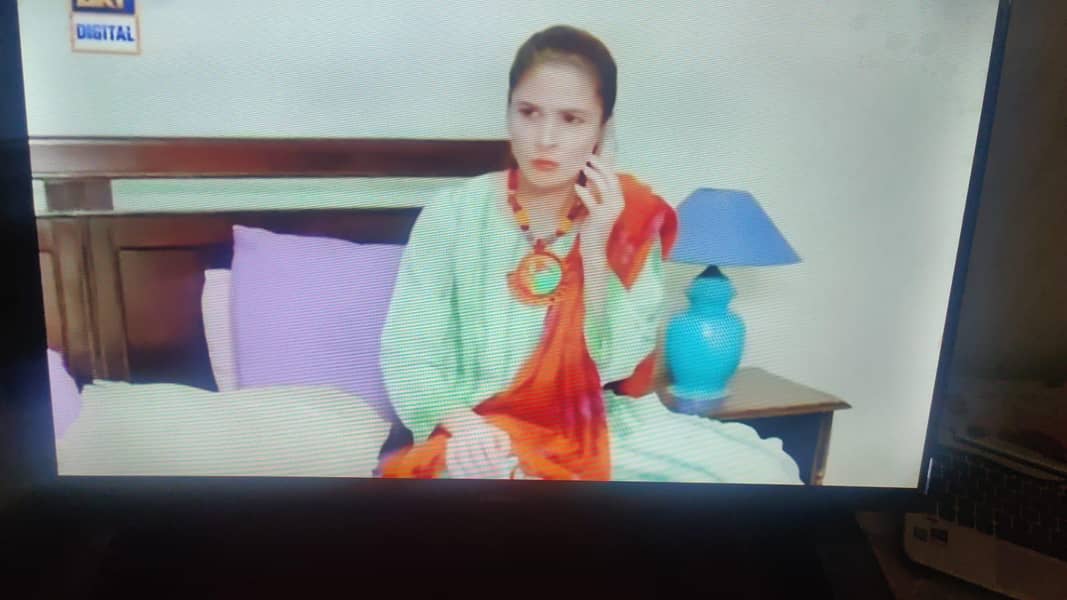 lcd tv 1