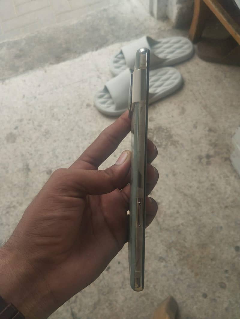 Google Pixel 7 Pro 4