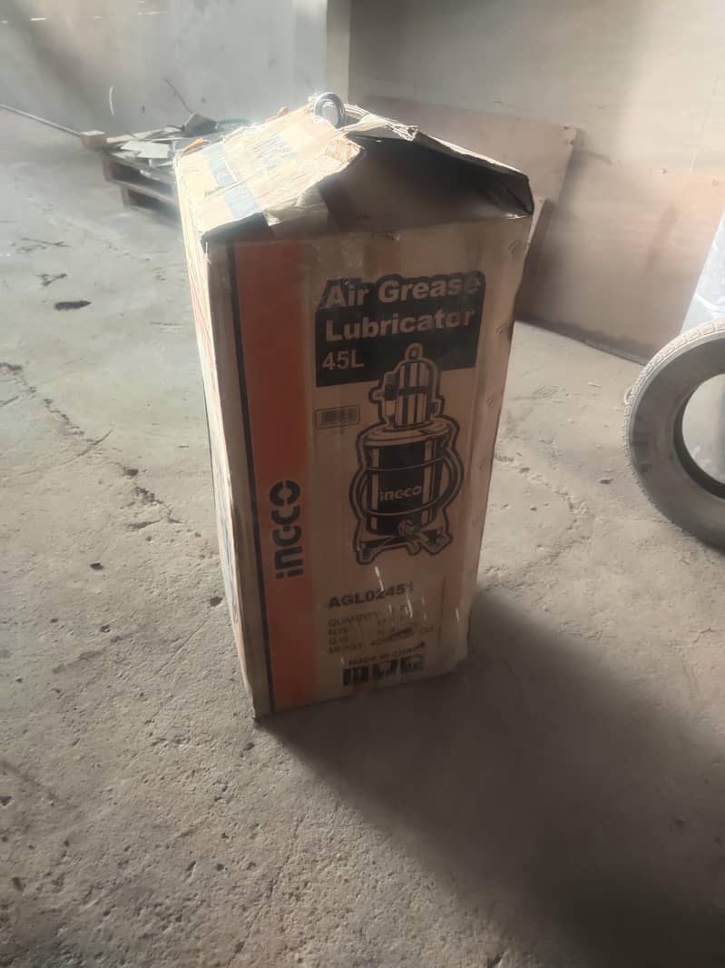 Ingco Greasing machine 45L 3