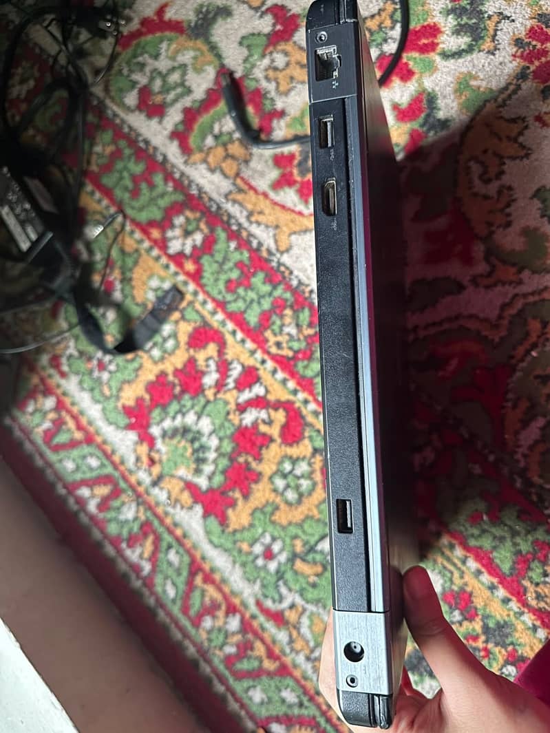 Model Dell latitude E5250 2